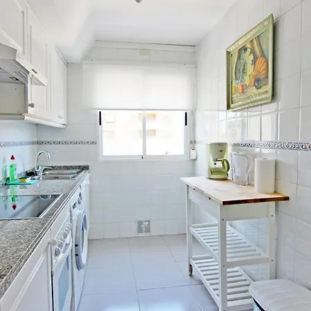 Seabreeze Apartment *