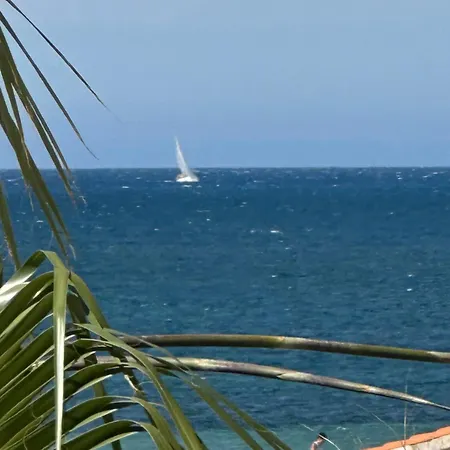 Seabreeze Apartment *